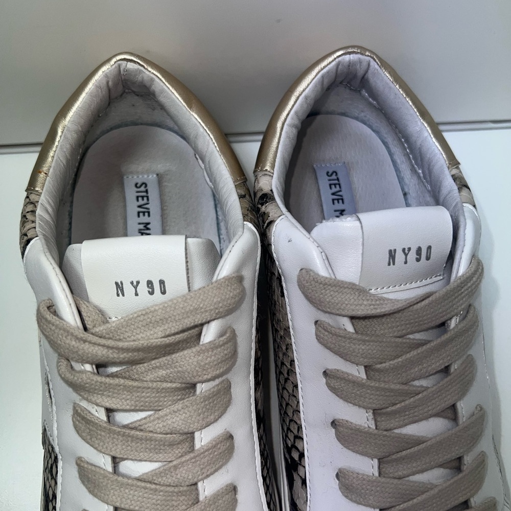*Steve madden- Snake print lace up casual shoes - Picture 3 of 8
